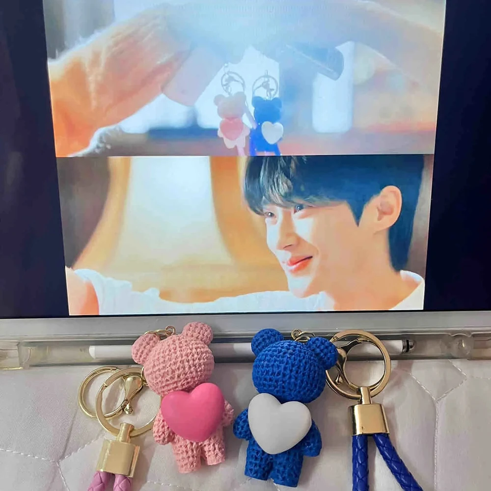 TV Serise Lovely Runner 변우석 김혜윤 Kim Hye Yoon Cosplay Key Chain Love Heart Bear Doll Bag Pendant Keychains Keyring Couple Gift