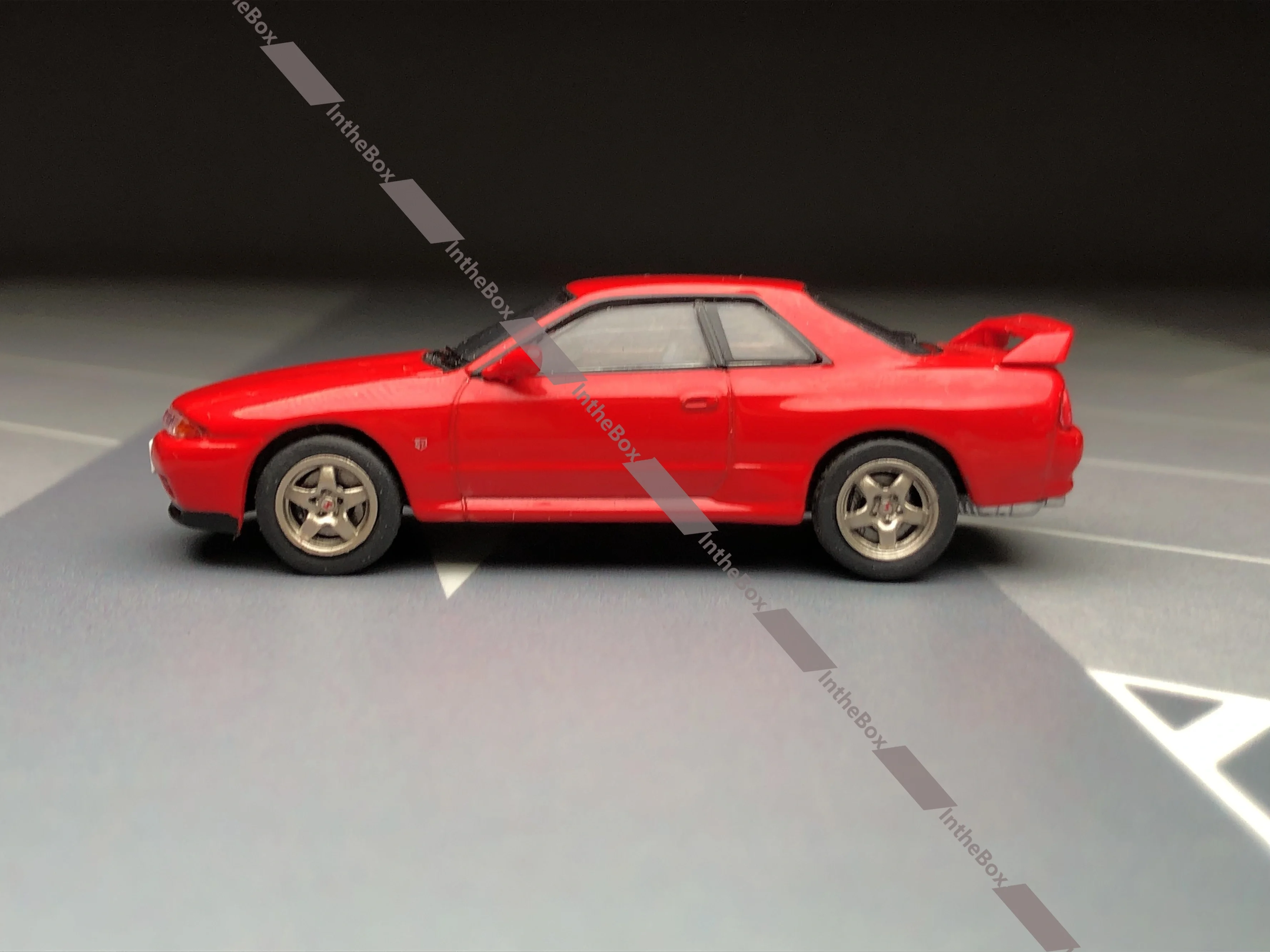 

Коллекция JCollection 1/64: Модель автомобиля Skyline GT-R BNR32, лимитированная серия.