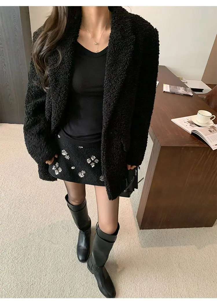 Korean Style Sequined Beaded Mini Skirt Women Elegant Faux Woolen Sexy Bodycon Skirt Fashion Chic Fall Winter Commuter Skirt