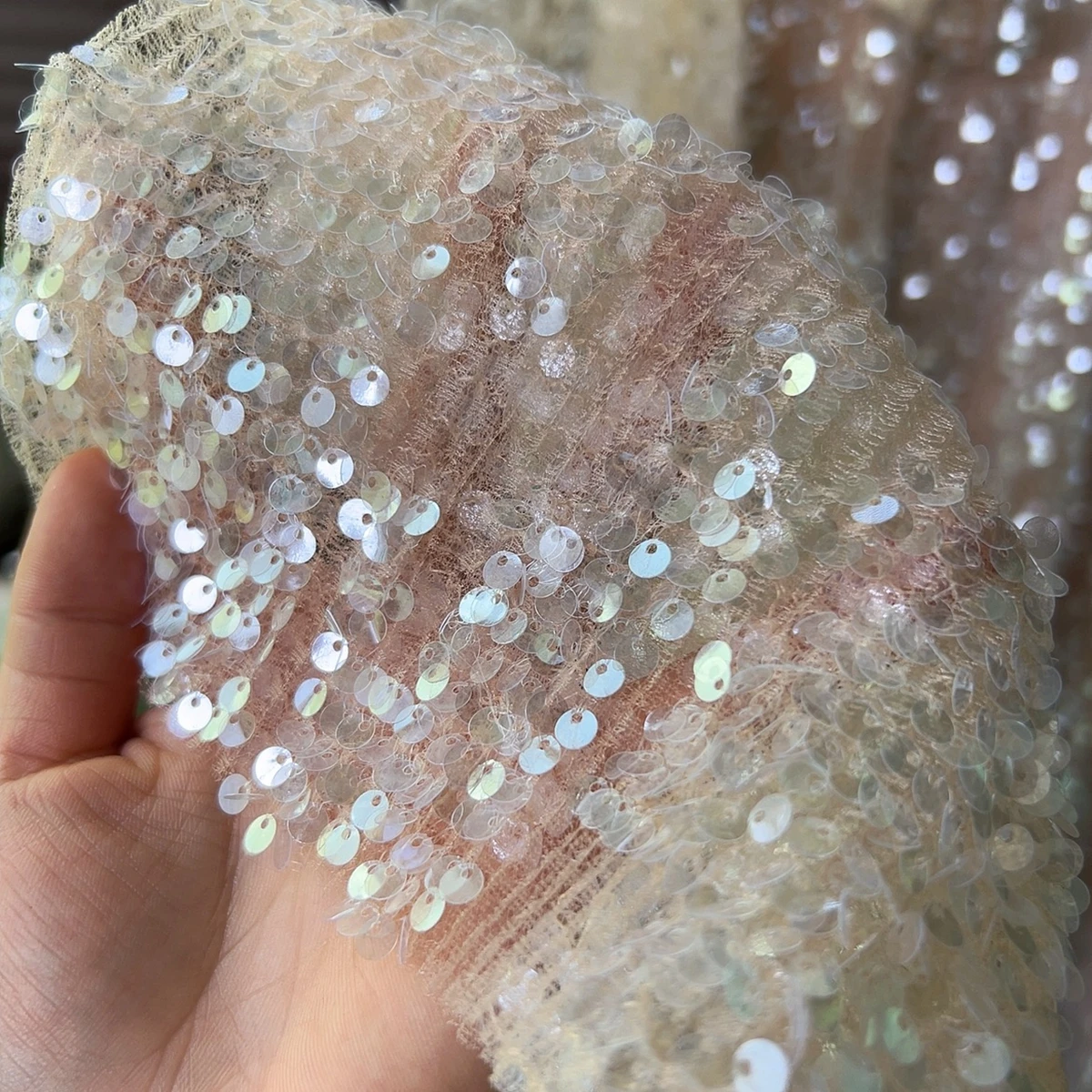 Fairy โปร่งใส Sequins Nude หลวมชุดสั้นฤดูร้อนใหม่ผู้หญิง SHEER ประกาย O คอยาว Flare Sleeve ชุดมินิลําลอง