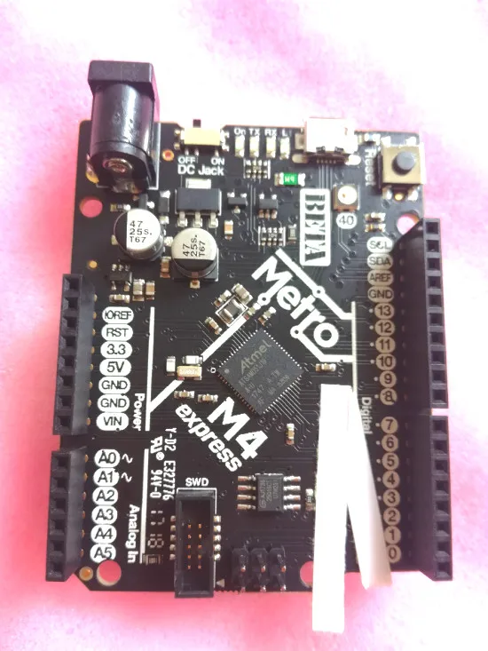 3382 Metro M4 feat. Microchip ATSAMD51 Development Board