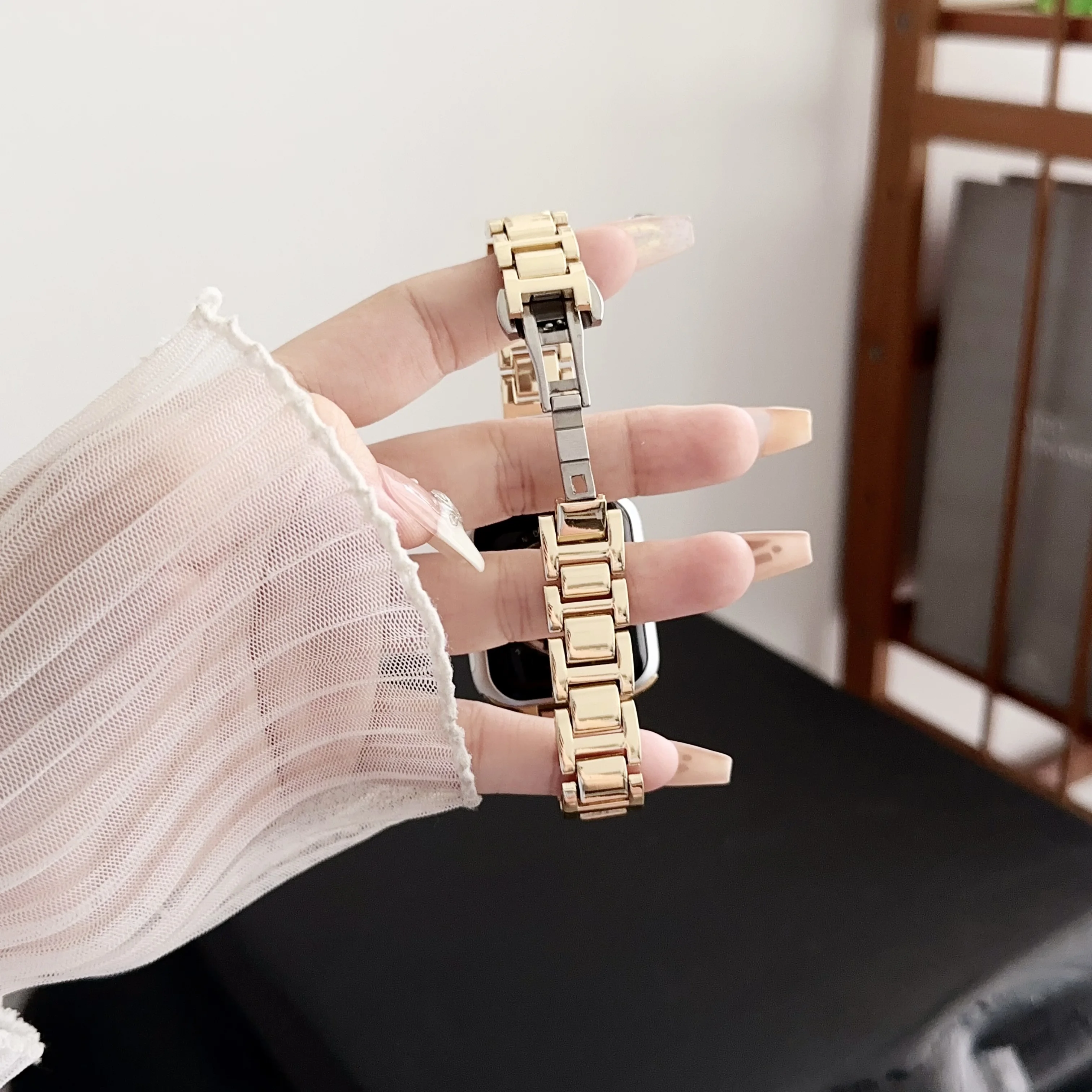 Women Stainless Steel Band For Apple Watch 38mm 40 42mm 44mm 41 45mm 49mm For iWatch Series 8 7 6 5 4 3 se Luxury Metal Bracelet