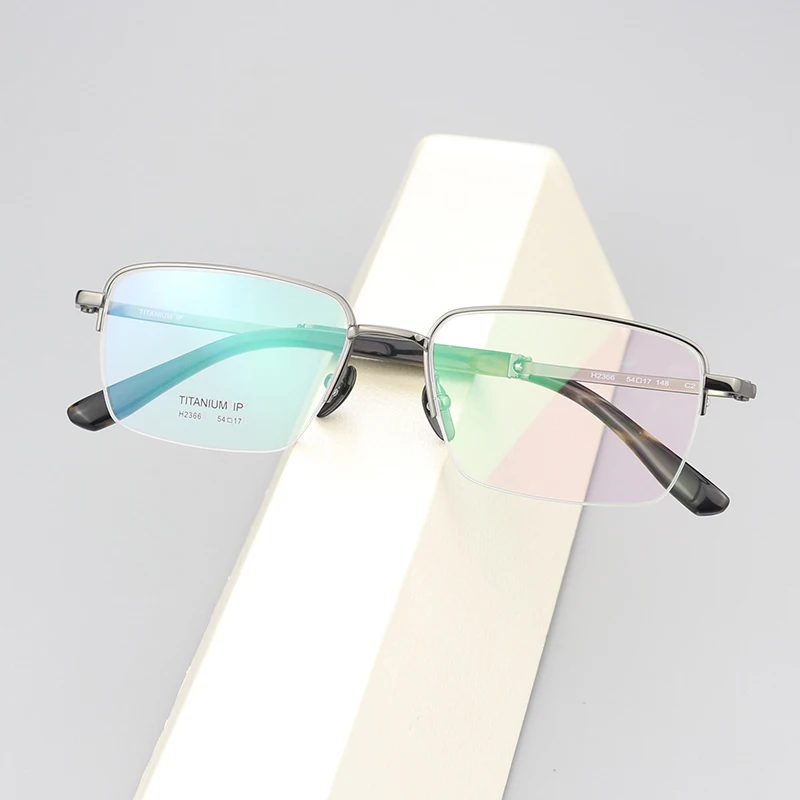 

Ultra-Light Titanium Glasses Frame Luxury Horn Temple Men Square Women Eyeglasses Business Eyewear Prescription Myopia Frames