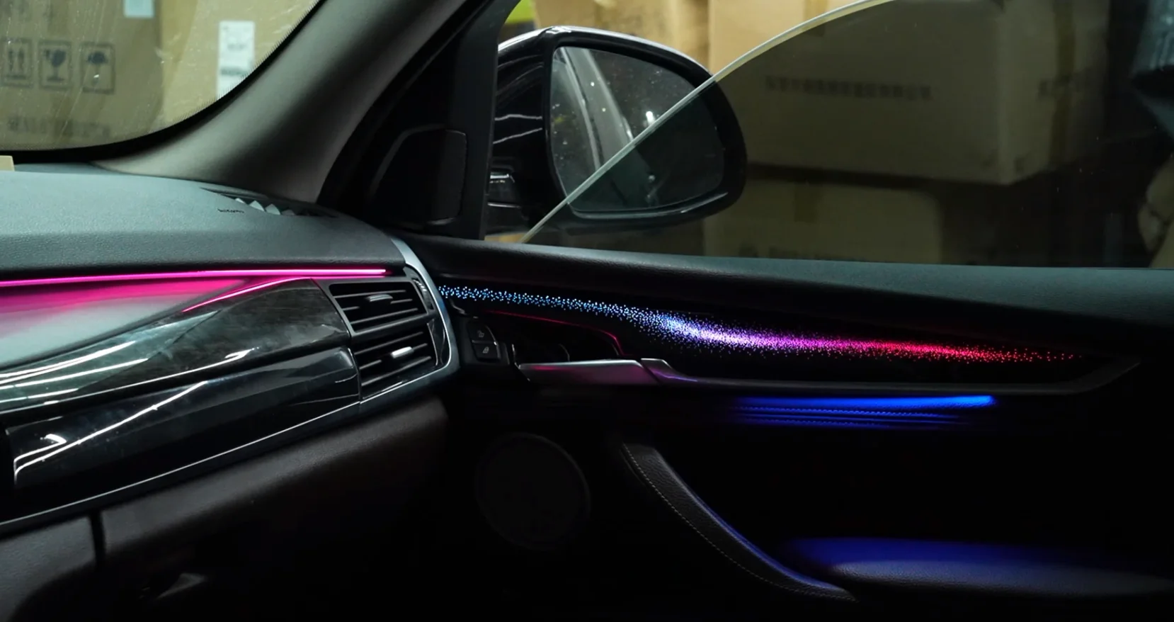 Factory Custom Car Ambient Lighting Kit 18 LED Plug-and-Play IP65 Waterproof RGBIC Colors for X5 Galaxy Edition 2014-2018