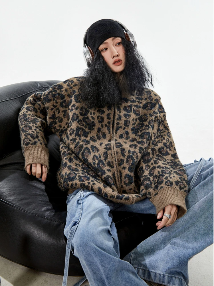 Leopard Print Knitted Cardigan Women's 2024 Autumn New Loose Zipper Knitwear Outerwears Fashion American Retro Oversized Sweater