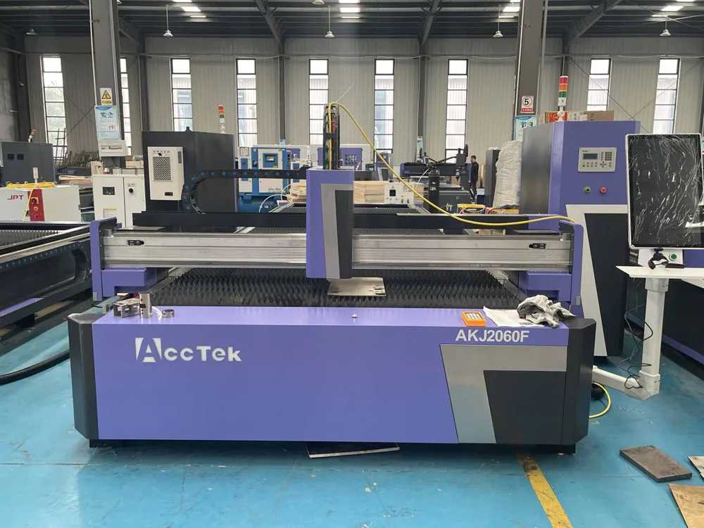 AccTek Big Working area Metal Cutter Fiber Laser Cutting Machines for Thick Plates 2000mm*6000mm for Sale