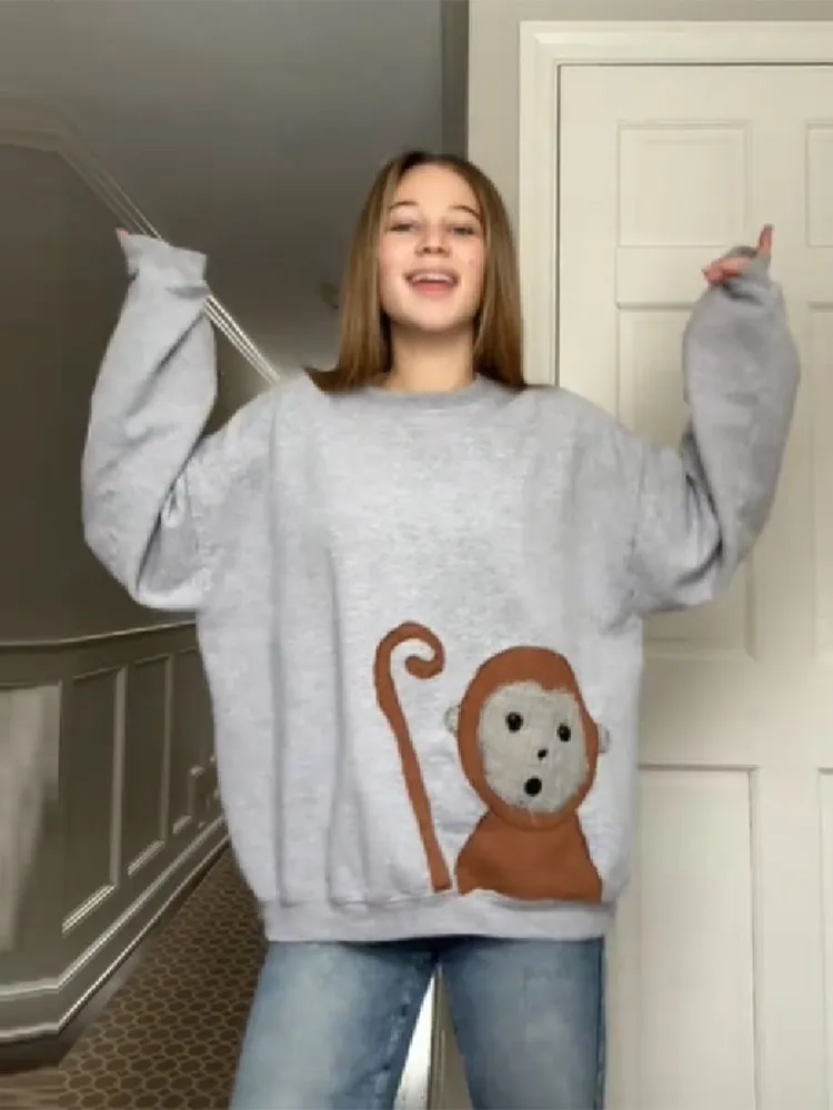 

Модные пуловеры с капюшоном и рисунком маленькой обезьянки, повседневные удобные блузки свободного кроя с круглым вырезом, женская повседневная уличная одежда