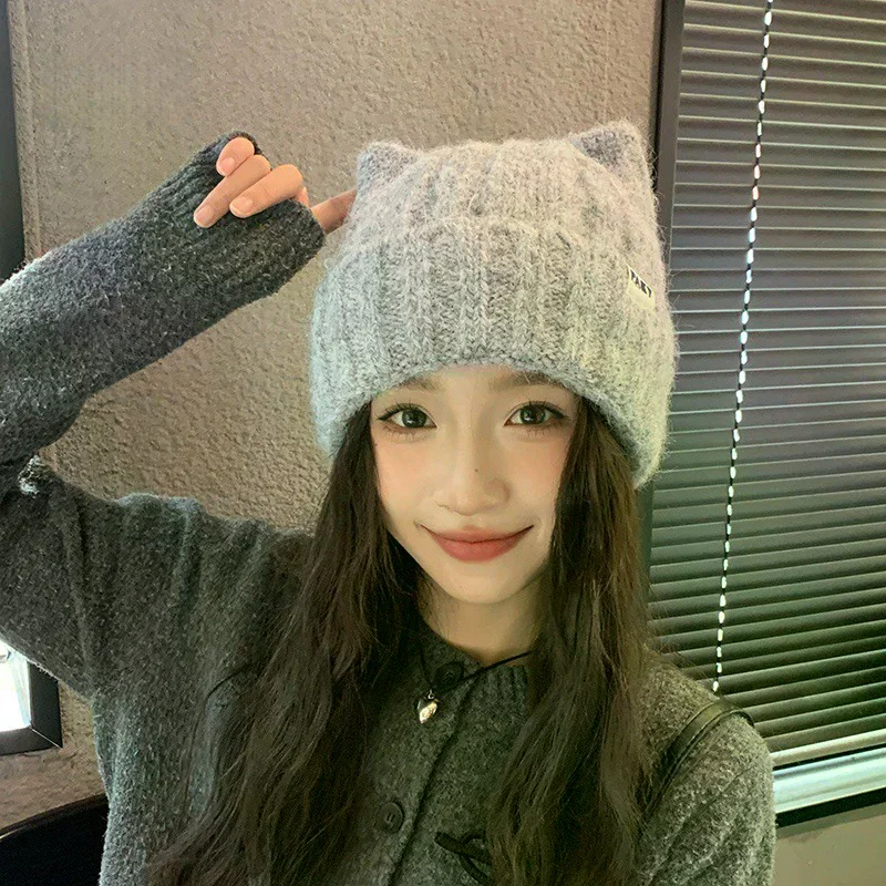 Berretti lavorati a maglia con orecchie di gatto 1PC, graziosi cappelli di lana caldi invernali per le donne, copricapo di moda in stile coreano