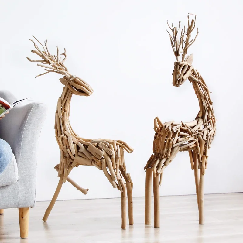 Wooden deer sculpture floor-to-ceiling luminous decoration