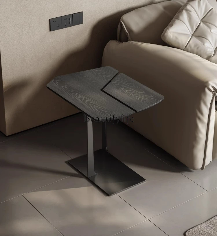 ** الجانب الإيطالي البسيط عدد قليل من غرفة المعيشة مصنوع من الجلد ذو إحساس متطور للمفاجأة والرياح الهادئة وزاوية خاصة على شكل خاص قليلة #2