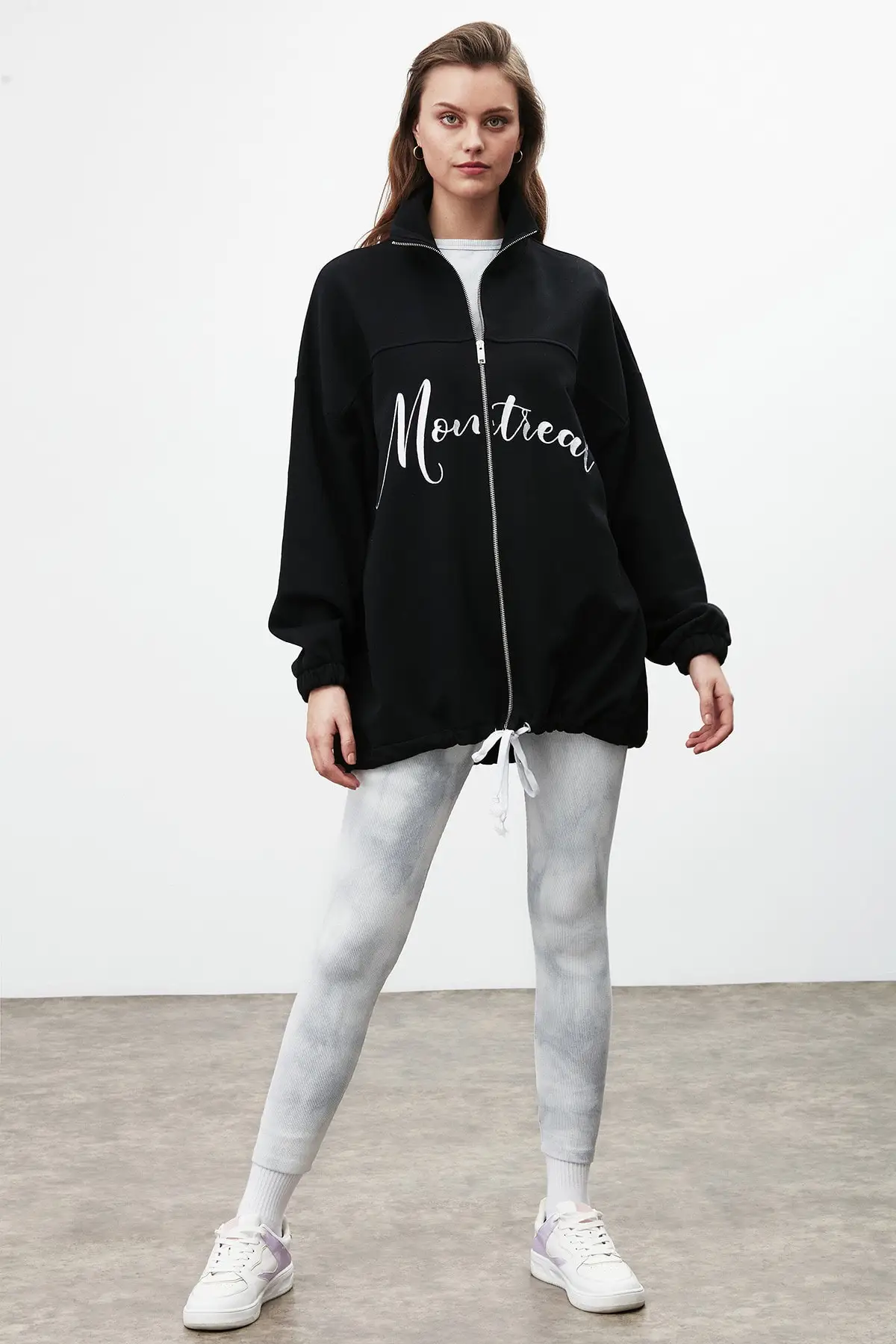 Women's Black Fronting Embroidered Zipped Sweatshirt