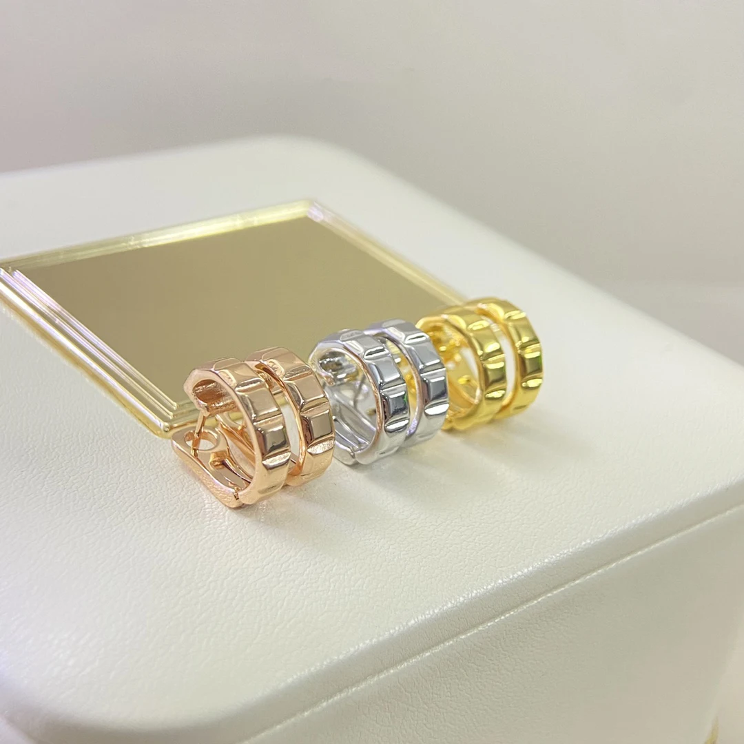 Stylish new ice cube-shaped all-vegetarian earrings, exquisite jewelry suitable for ladies,