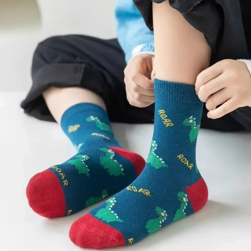 5 Pairs Autumn Winter New Style Children\'s Socks Mid-high Long Dinosaur Cartoon Design Boys Girls Baby Cartoon Socks Wholesale