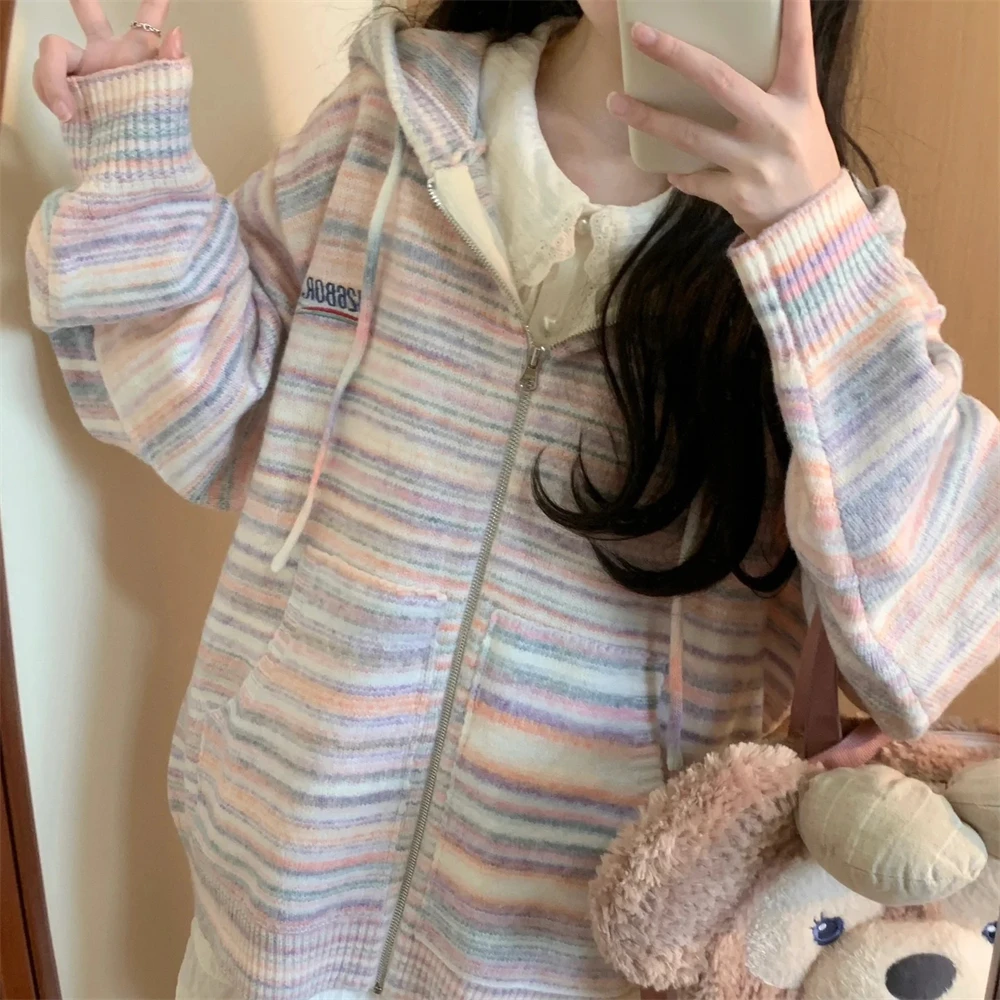 

Свободный вязаный кардиган с радужными полосками, поясом и длинной молнией, повседневный, для девочек, осень 2025, стандартная длина