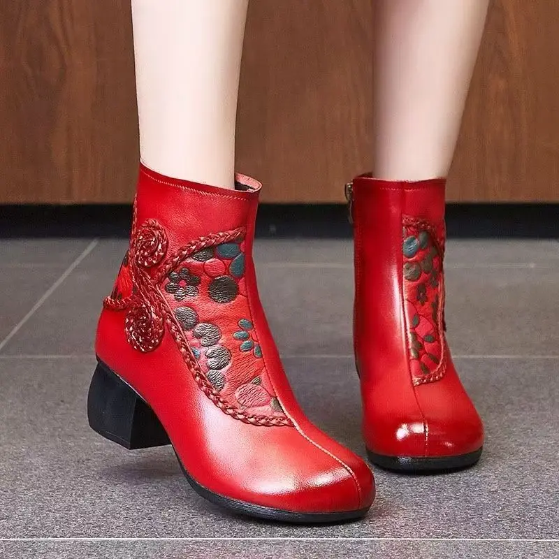 

Women Genuine Leather Embossed Cotton Boots Winter New Ethnic Style Block Heel Round Toe Thicken Plush Keep Warm Ankle Boots