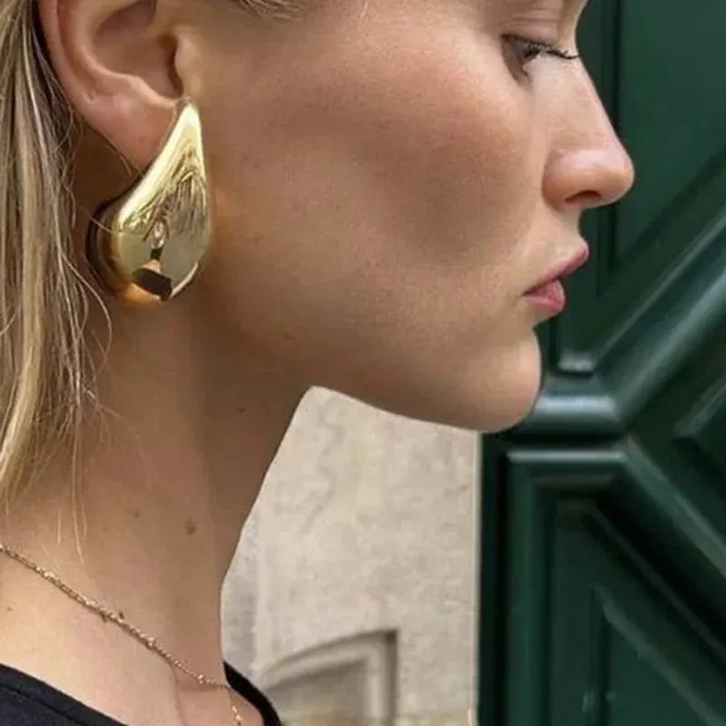 Huitan Mode Wasser tropfen Ohrringe für Frauen Metall Gold Farbe/versilbert Schmuck für Frauen täglich tragbare Accessoires Geschenk