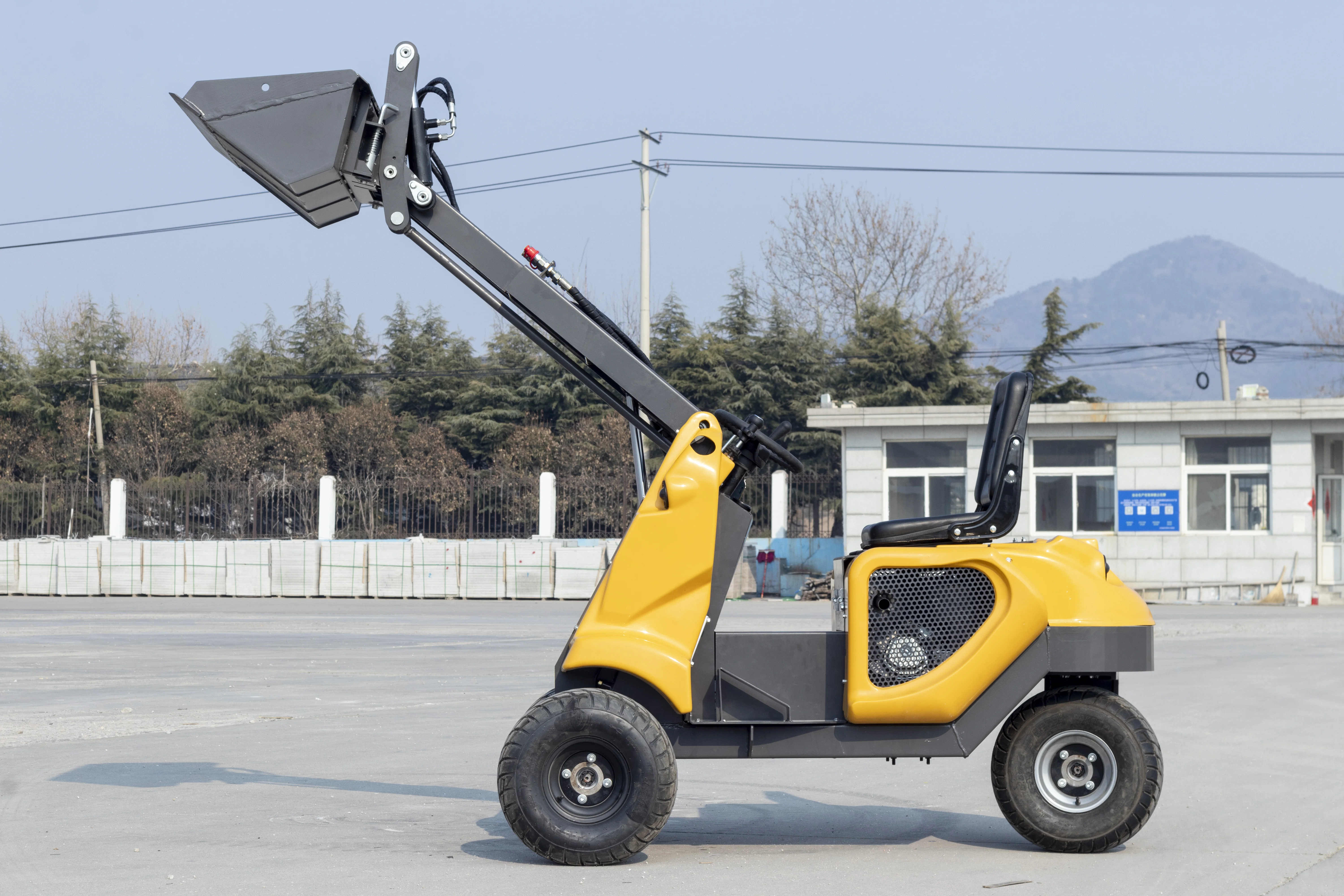 جرافة انزلاقية صغيرة ضمان لمدة سنة واحدة مع المحرك الأساسي وعلبة التروس شهادة CE EPA EURO 5 #3