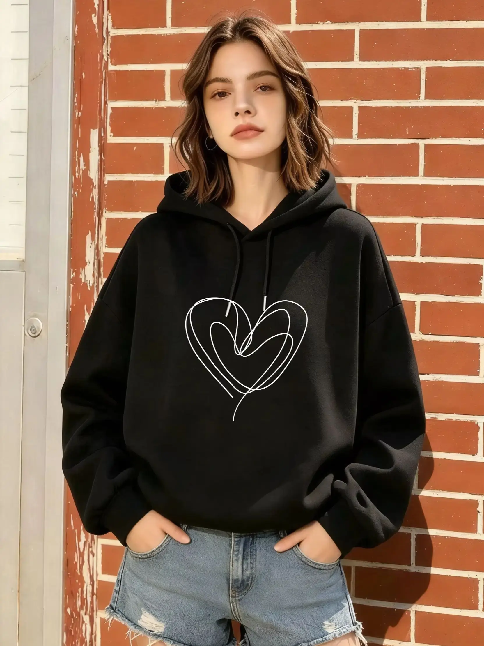 

Women's Black Oversized Hoodie, Abstract Line Art Heart Print, Casual Streetwear Pullover Sweatshirt