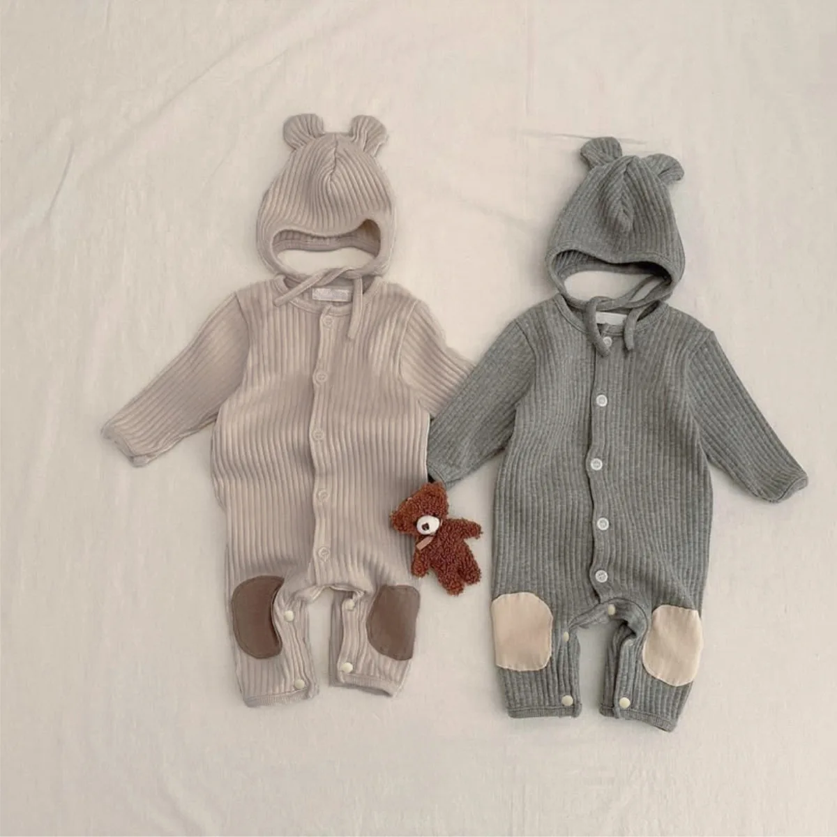 

2025 Autumn New Baby Boy Cotton Romper + Bear Ear Hat 2pcs Set Cute Newborn Long Sleeve Casual Jumpsuit Toddler Girl Clothes
