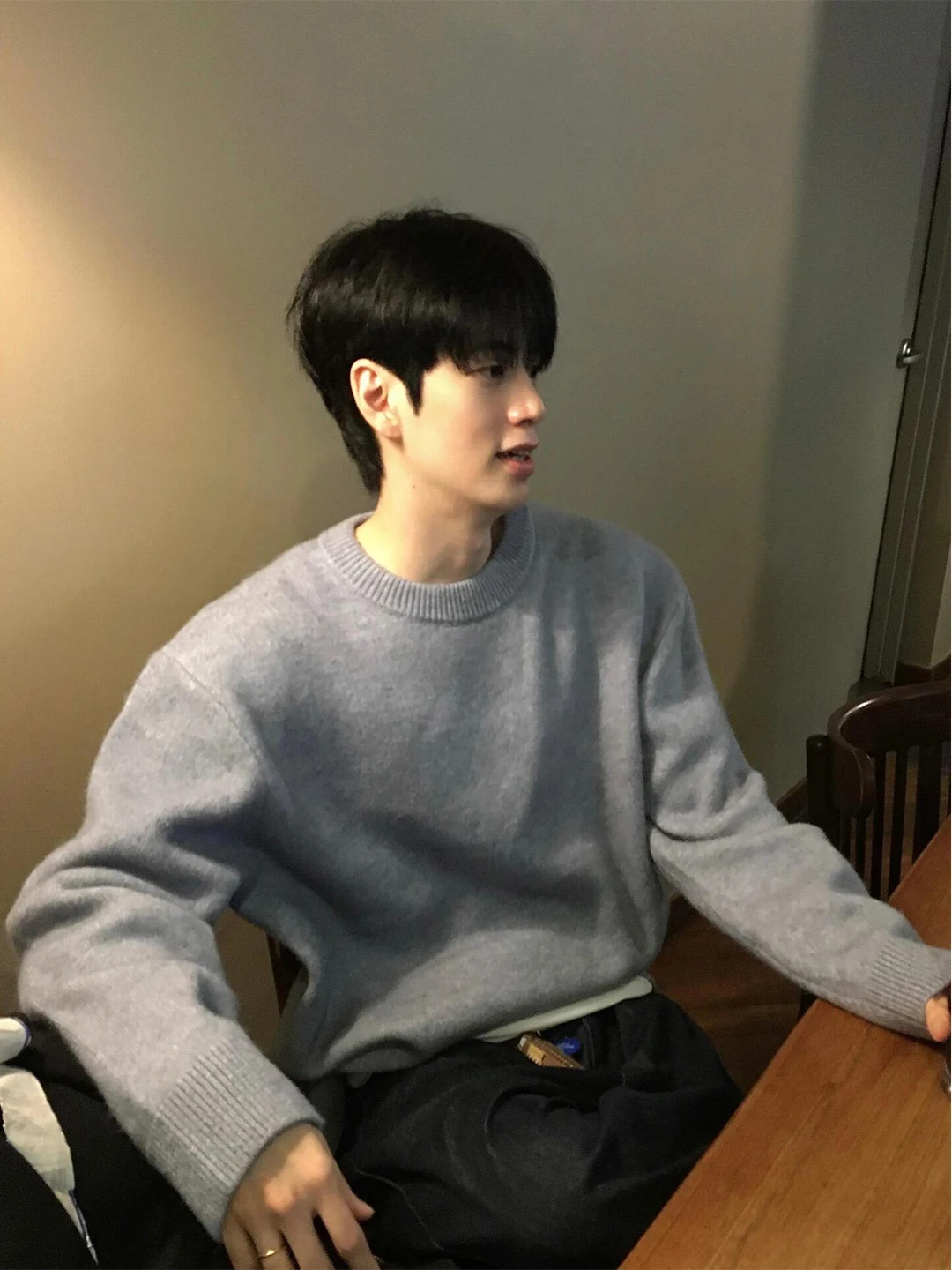 

Мужская трикотажная базовая одежда свободного кроя, толстовка для дома, высококачественная, для осени и зимы, комфортная, для ношения под одеждой...