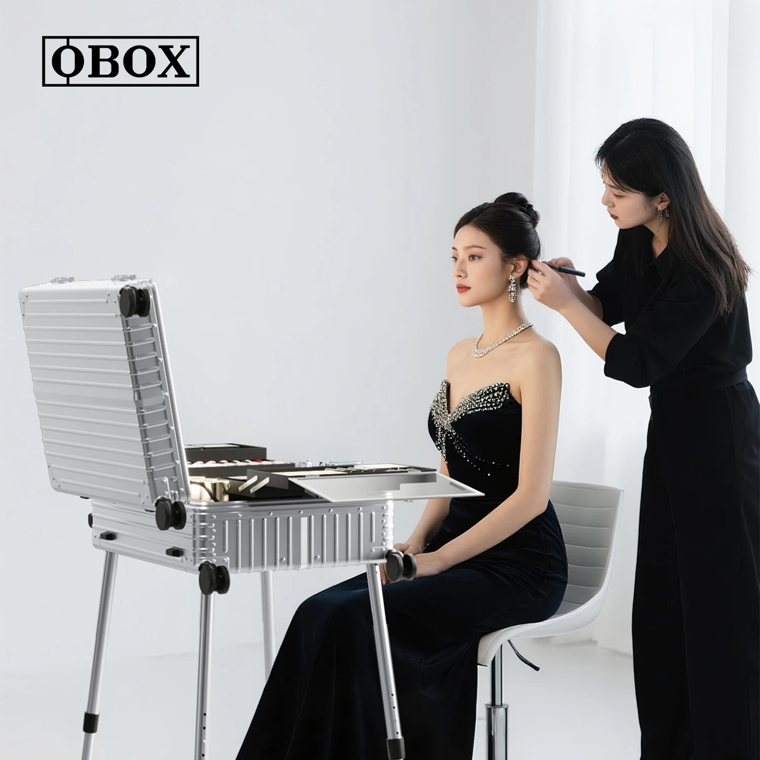 OBOX Hard Aluminum Factory Direct Commercial Trolley Makeup Box Suitcase With LED Light And Bluetooth Cosmetic Case