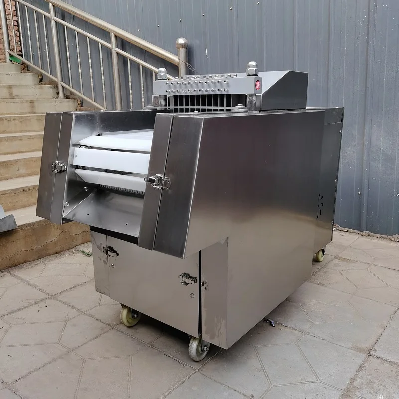 ماكينة تقطيع أوتوماتيكية ماكينة تقطيع اللحوم المجمدة ماكينة تقطيع مكعبات اللحم والدجاج المجمد ماكينة تقطيع الثدي 220 فولت