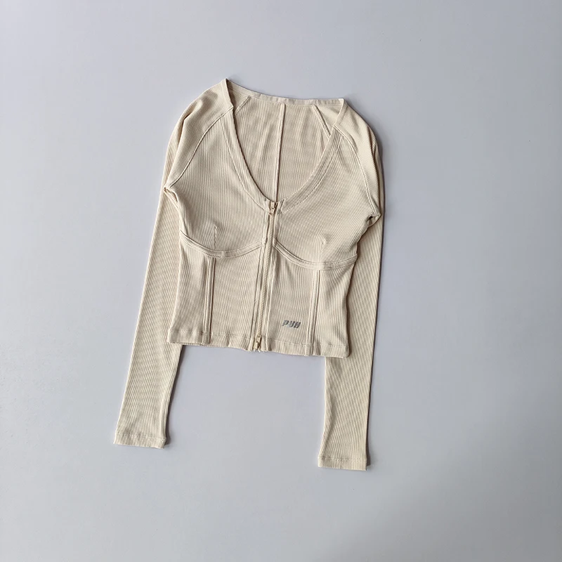 Thumbnail 3 - #41 Best Athletic Training Tops to Buy In 2026