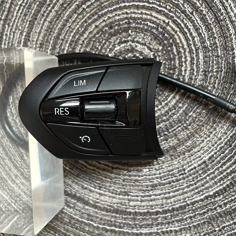Low configuration steering wheel button, without M1 or M2, suitable for BMW M-series F30 F20 F31 F35 F10 F11 F18 F07