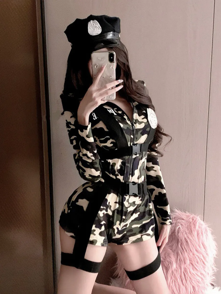 ชุดคอสเพลย์ลายพรางเซ็กซี่แบบตำรวจ แขนยาว ทรงจั๊มสูทเอวต่ำ ขาตรง หรือ กางเกงขายาว สำหรับผู้ชายและผู้หญิง...