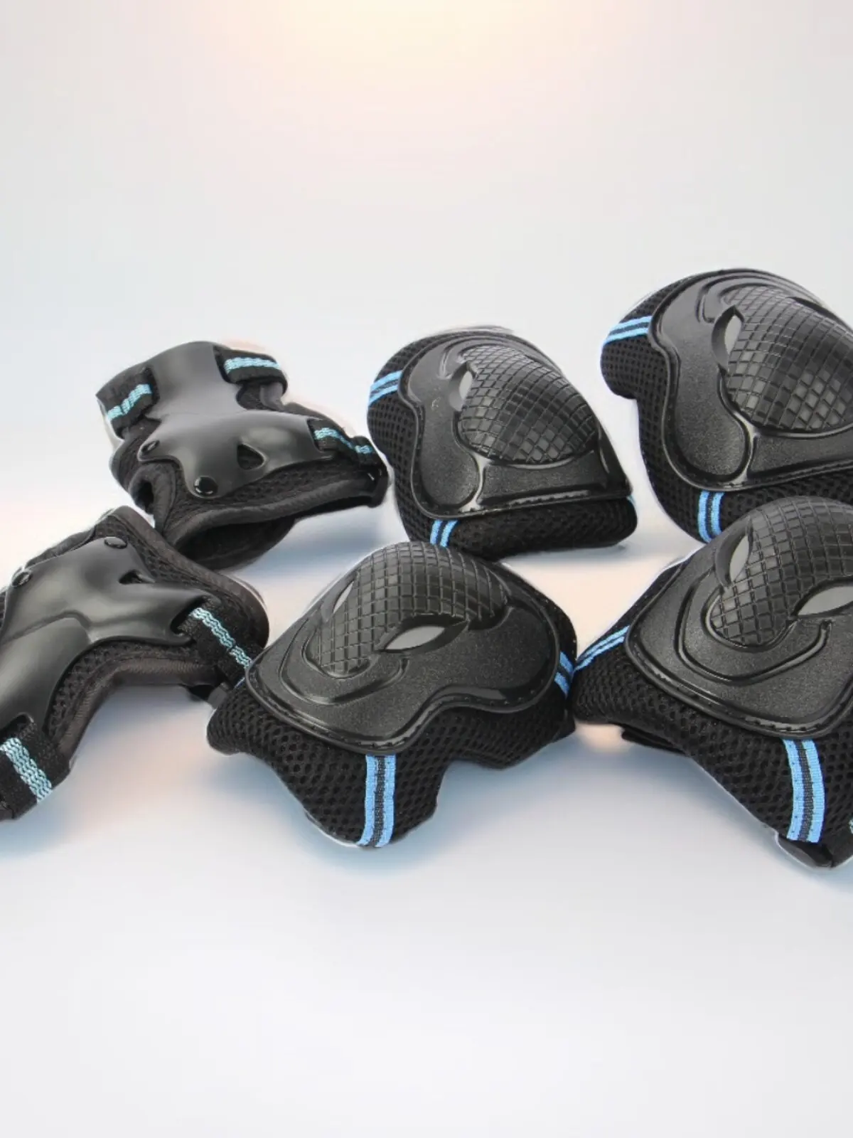 gomitiere-rinforzate-per-adulti-protezione-sportiva-per-skateboard-sci-snowboard-ginocchiere-anti-caduta