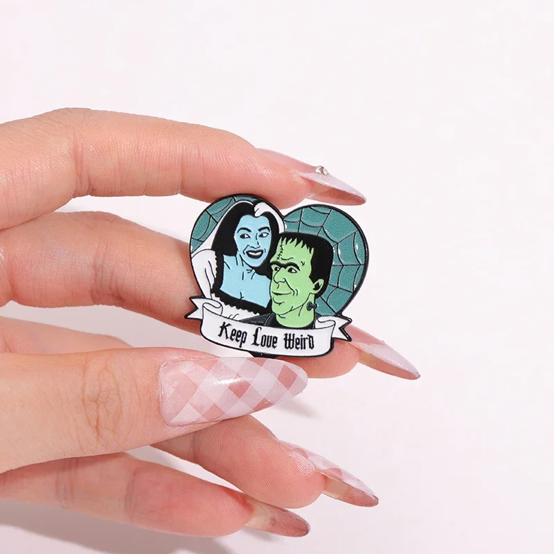 Lovers Ghost Bride Heart Brooch Enamel Pin Custom Horror Movies Characters Brooch Lapel Badge Punk Jewelry Gift for Loves Friend