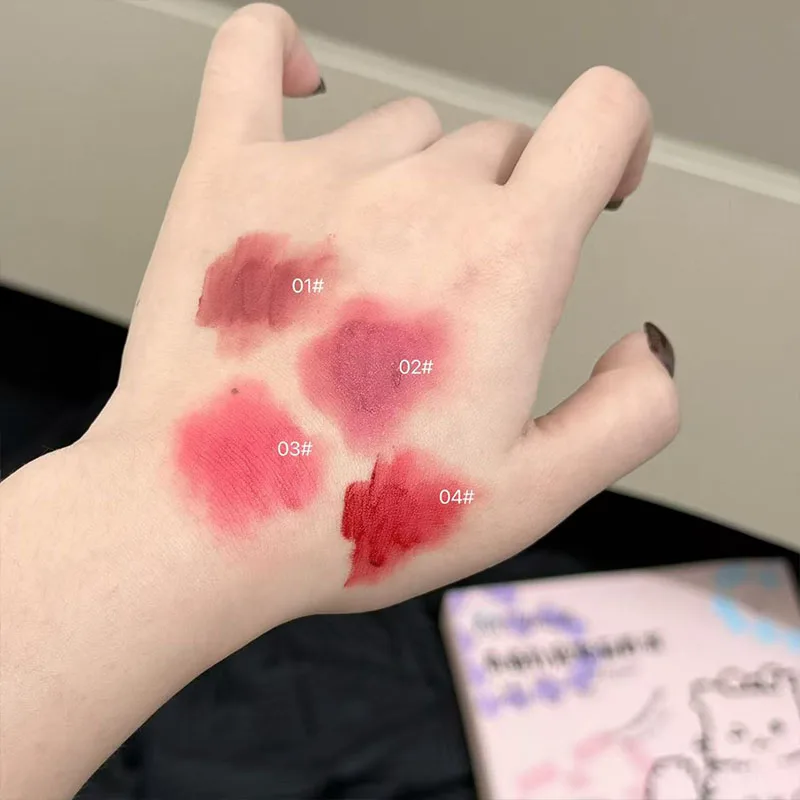 4 قطعة مجموعة طين الشفاه Kawaii القط المخملية أحمر الشفاه عارية ماتي الملمس حريري سهل التلوين طويلة الأمد الشفاه الصقيل ماكياج هدايا مثالية