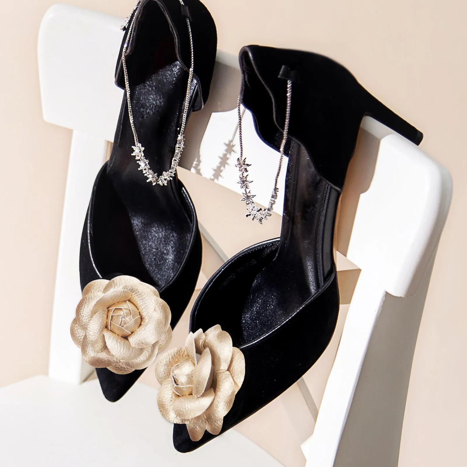 2Pcs Rose Flower Shoe Clips Elegant Satin Buckle for Women Shoes Flats Heels Boots Party Wedding Shoe Decorations
