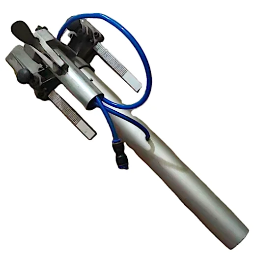

Air Powered Flat Cleaning Tool For PVC Vinyl Window Inside Outside Corner Cleaning