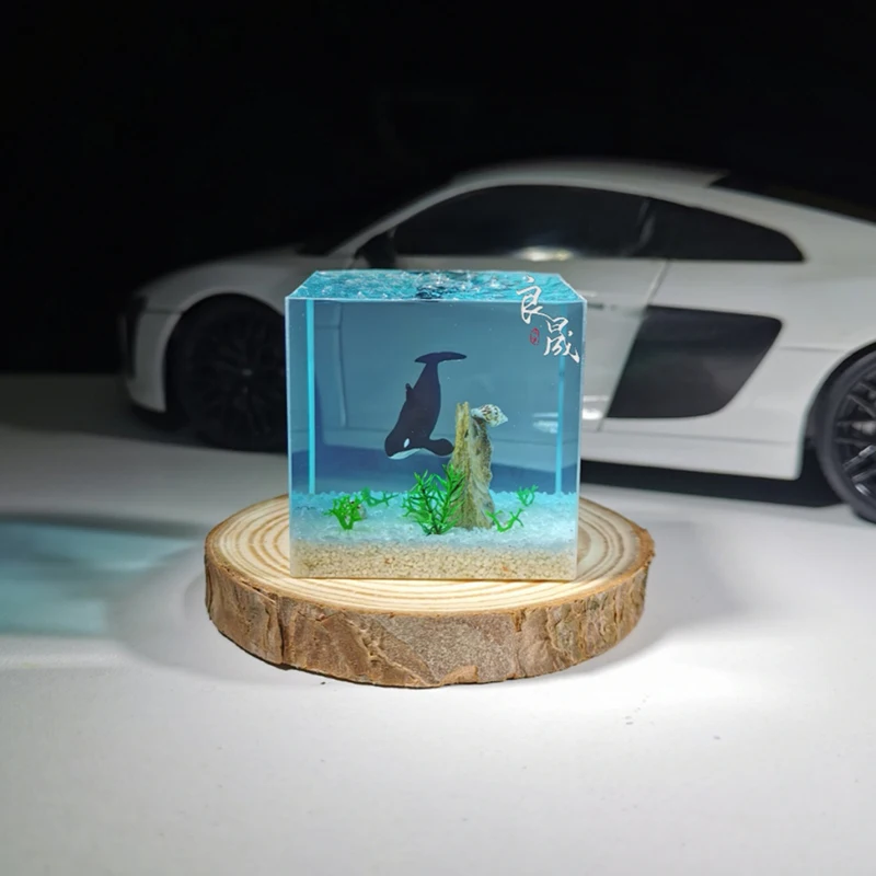 Killer Whale Theme Handiwork Resin Craft Fluorescent Ocean Landscape Resin Desktop Decoration Creative Noctilucent Resin Block