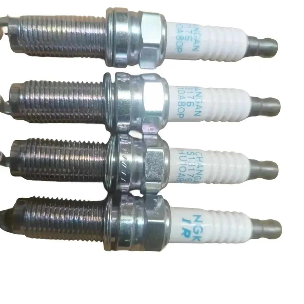 Original 3707010-B07 H15t002-0700 4pcs/ Spark Plug Untuk CHANGAN CS55/CS35/CS75/A800/CX70T 1.5T