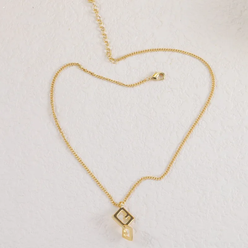 

Finjia Necklace High-end New Simple Letter Pendant Fashionable Versatile Niche Design Collarbone Chain Necklace Wholesale