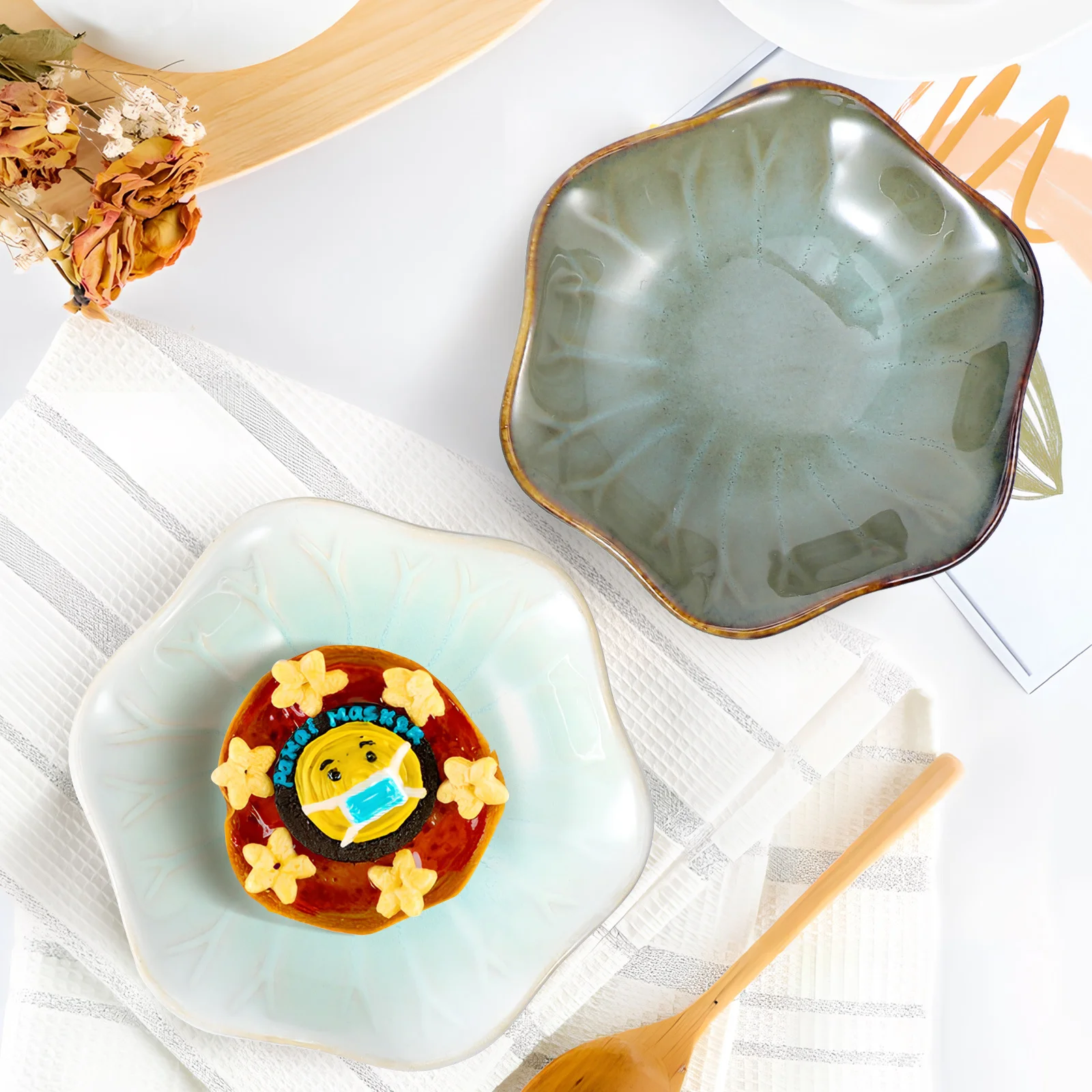 

6Pcs Japanese Ceramic Sauce Bowls Set Unique Small Serving Bowls for Dips Side Dish Plates for Soy Sauce Snacks Asian Tableware