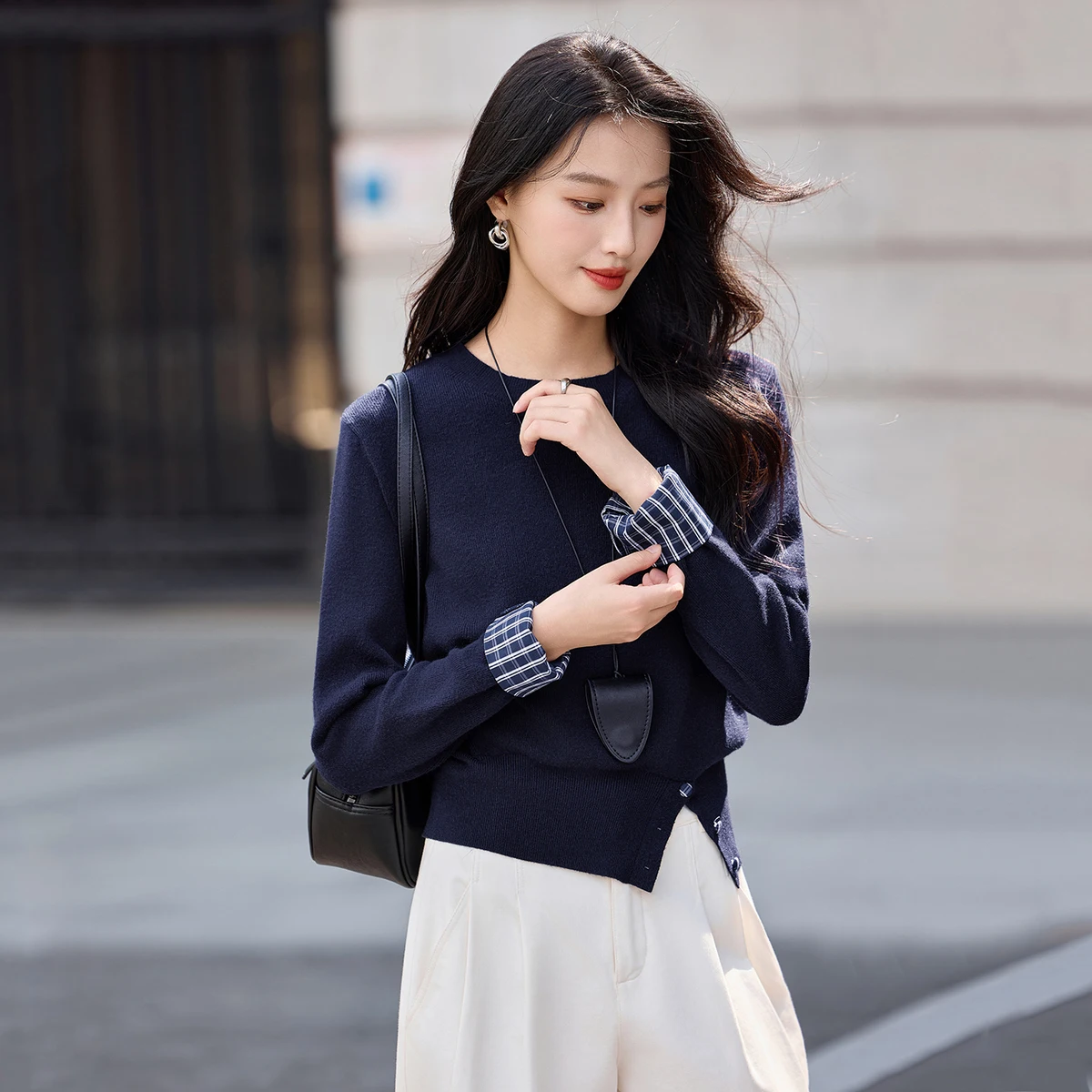 

SENTUBILA Winter Sweater Woman Spliced Plaid Cuff Knitwear Woman 2025 New Autumn Slim Fit Round Neck Female Pullovers W53EE4831