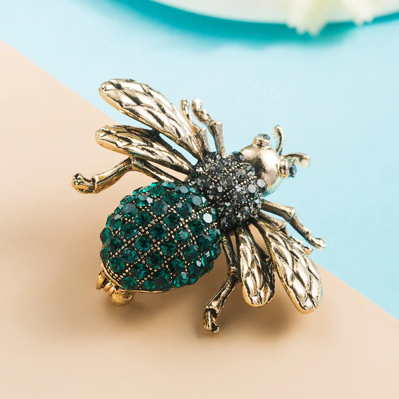 SKEDS Vintage Exquisite Bee Rhinestone Brooches For Women Fashion Shiny Insect Brooch Pin Cute Badges Clothing Suit Corsage