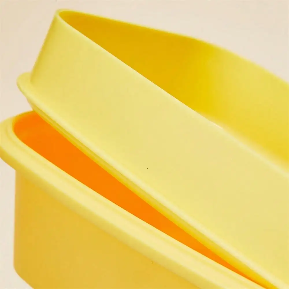 صندوق بينتو مينيسو ديزي مينيونز مزدوج الطبقات 980 مل - خالي من مادة BPA مانع للتسرب |   تتضمن أواني PP حاوية طعام للأطفال والكبار