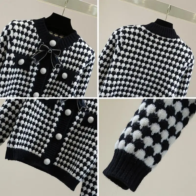 Korean Women Short Cardigans Sweaters Streetwear Fashion Knitted Clothing Spring Autumn Long Sleeve Bow Diamonds Casual Coats