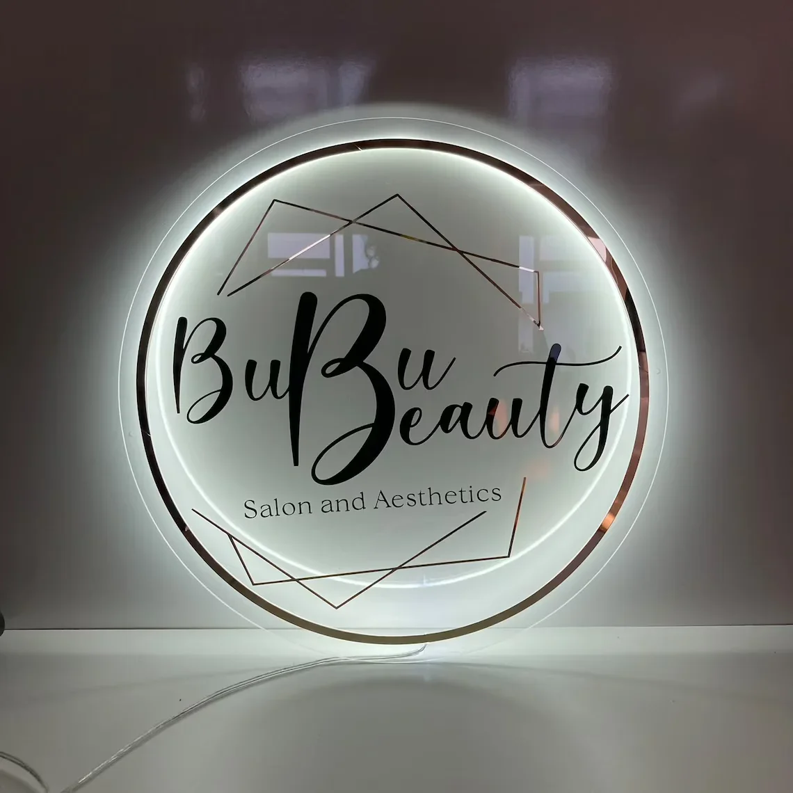 Custom LED Acrylic Signs Business Logo Bar Office Coffee Sign Beauty Nails Salon Hair Studio Sign 3D Backlit Acrylic Metal Signs