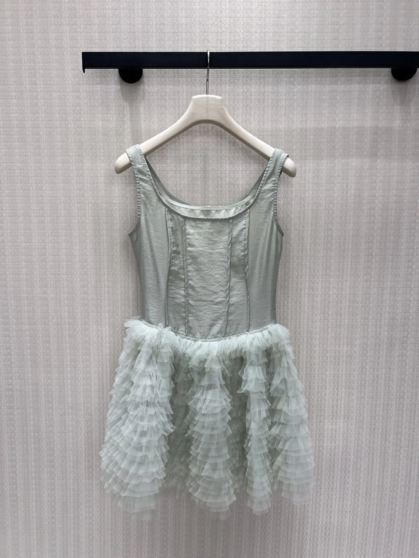 Light mint green camisole short skirt square neck slim fit waist cinched multi-layer lotus leaf mesh fluffy skirt sweet dress
