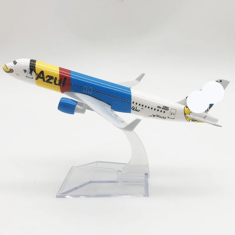 16CM Airplanes Brazil Azul Brazilian Airlines A320 Metal Aircraft Kid Gift Plane Model Collectible Display