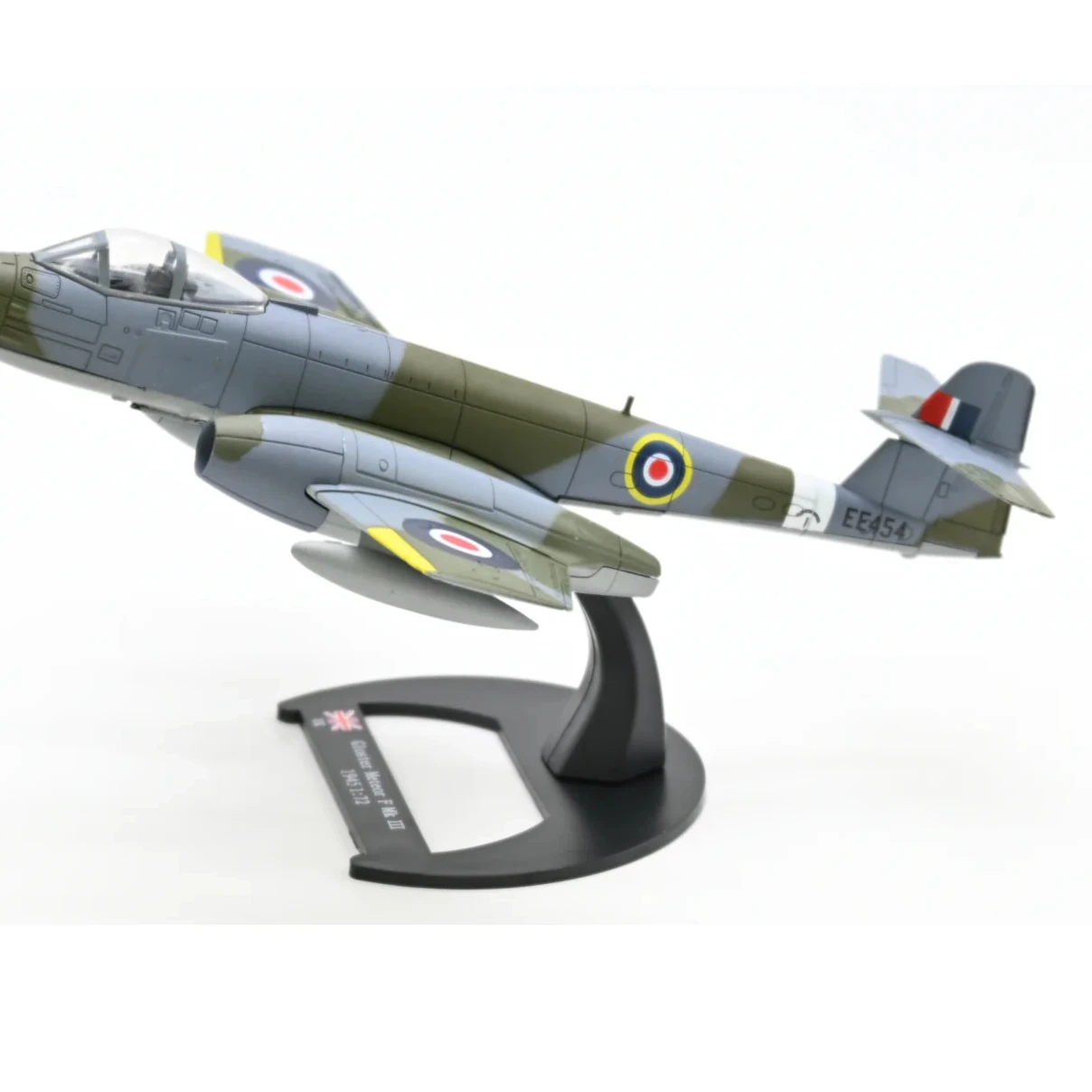 

1/72 Scale CHE 14635 Gloster Meteor Gloucester Alloy Fuselage Militarized Combat Aircraft Model Collection Ornaments Toys Gift