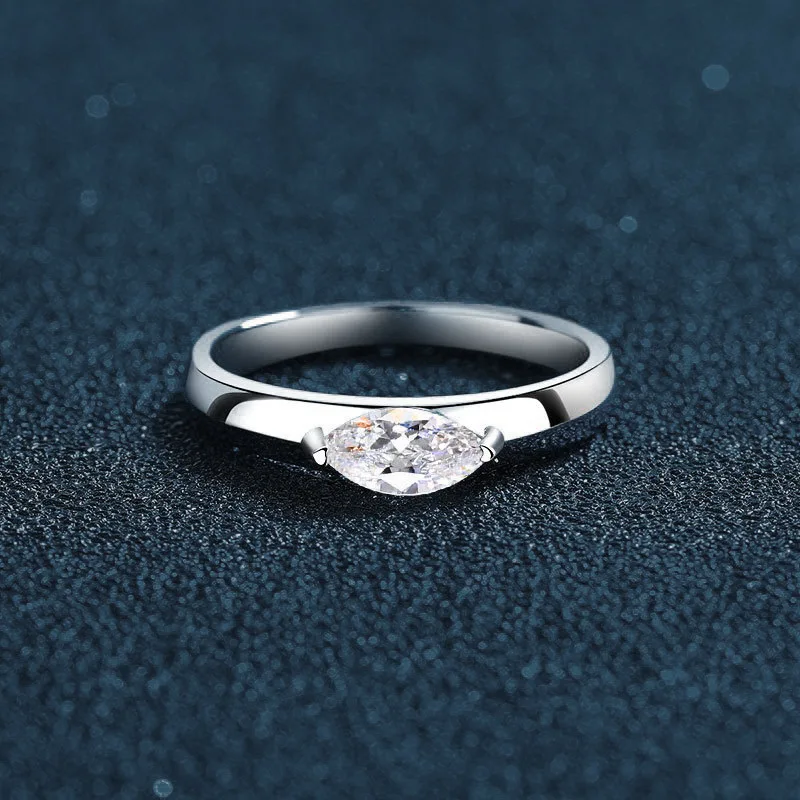 S925 pure silver ring for women, with a luxurious and high-end feel, set with horse eyes and Mosang simulation diamond ring