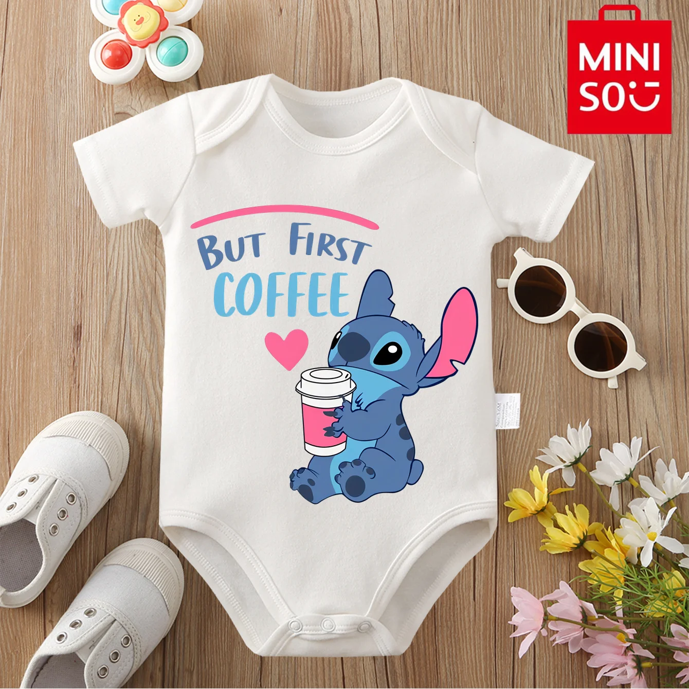 

MINISO&Disney Jointly Signed 100% Cotton Baby Clothe Baby Onesie Bodysuit Stich X Coffee Cute Print for 0 To 12 Months Newborn