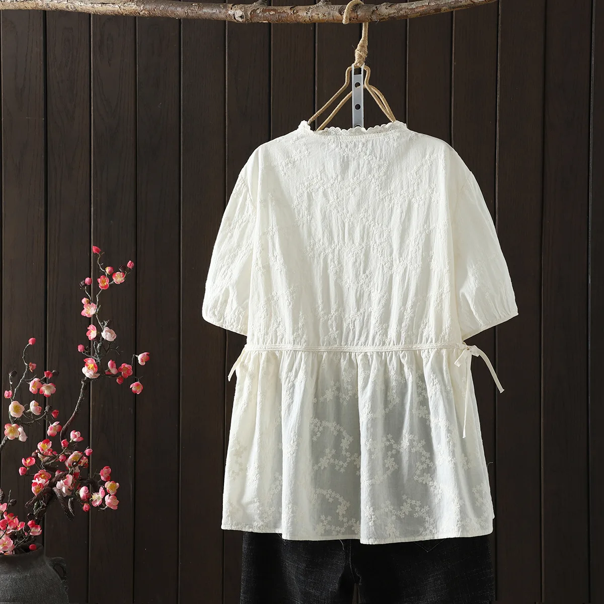 ใหม่2025ฤดูร้อนผ้าฝ้ายแขนสั้นเสื้อผู้หญิงRuffledเย็บปักถักร้อยปุ่มสีสัน, MoriสาวหวานRetroเสื้อหลวมT54738CC