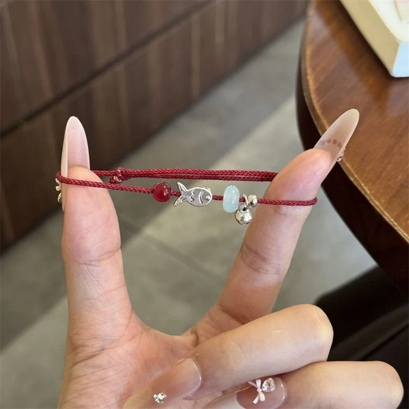 

Lucky Small Silver Color Fish Braided Bracelets for Women Men Handmade Transport Beads Couples Bracelets Amulet Jewelry Gift